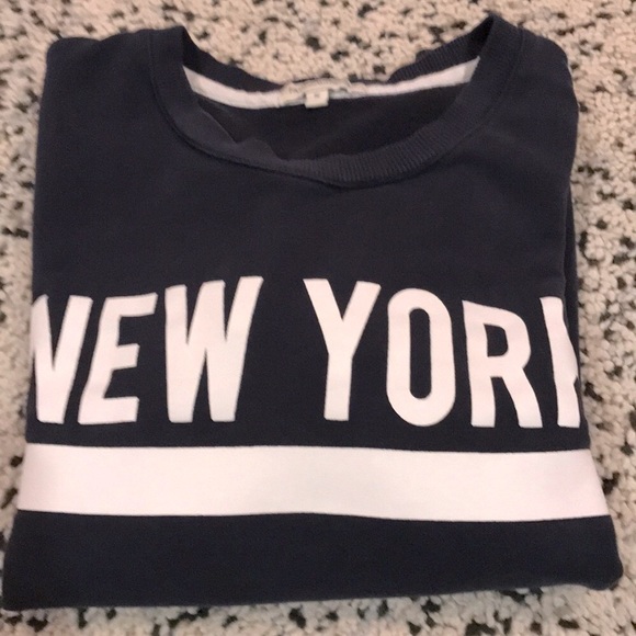 💙Men’s Sweater💙 - Picture 4 of 5